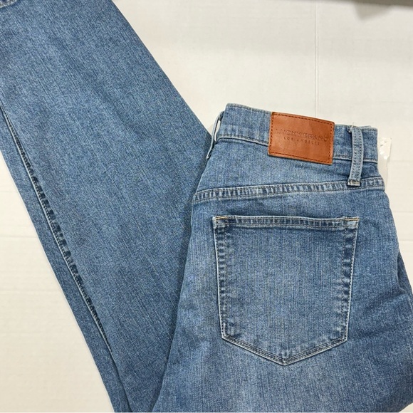 Lucky Brand High Rise Mom Jeans Drew Distressed Size 8/ 29 - Picture 7 of 12